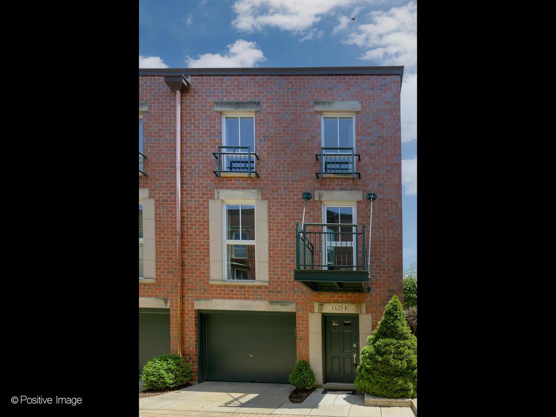 1125 W Newport Ave. #E, Chicago, IL 60657