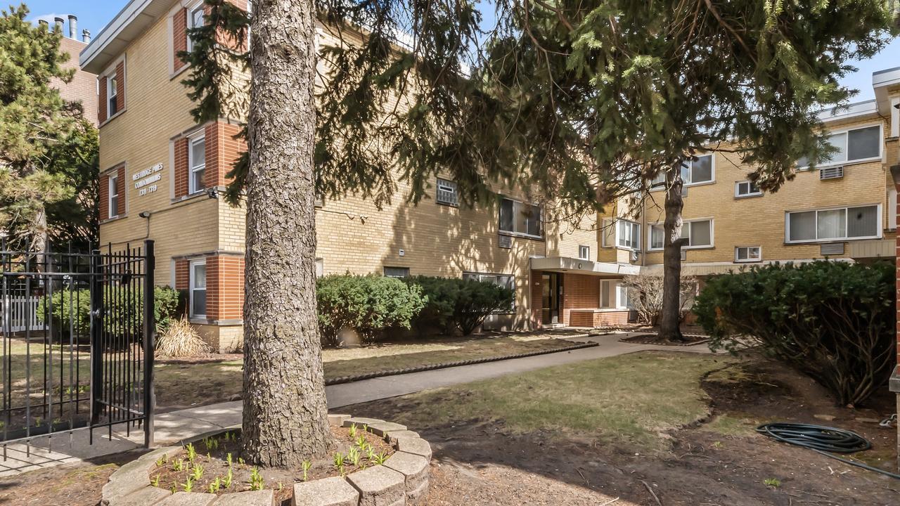 7319 N Oakley Ave. #3A, Chicago, IL 60645