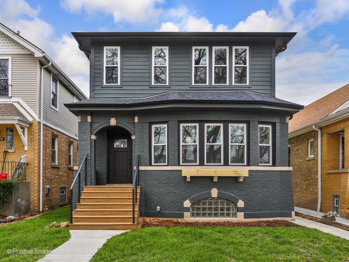 6578 N Onarga Ave., Chicago, IL 60631