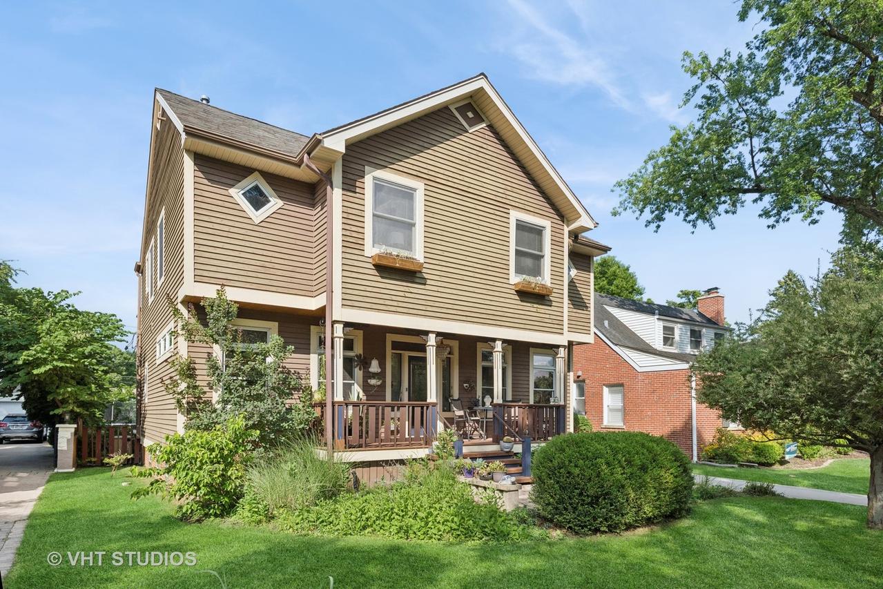 580 Selborne Rd., Riverside, IL 60546