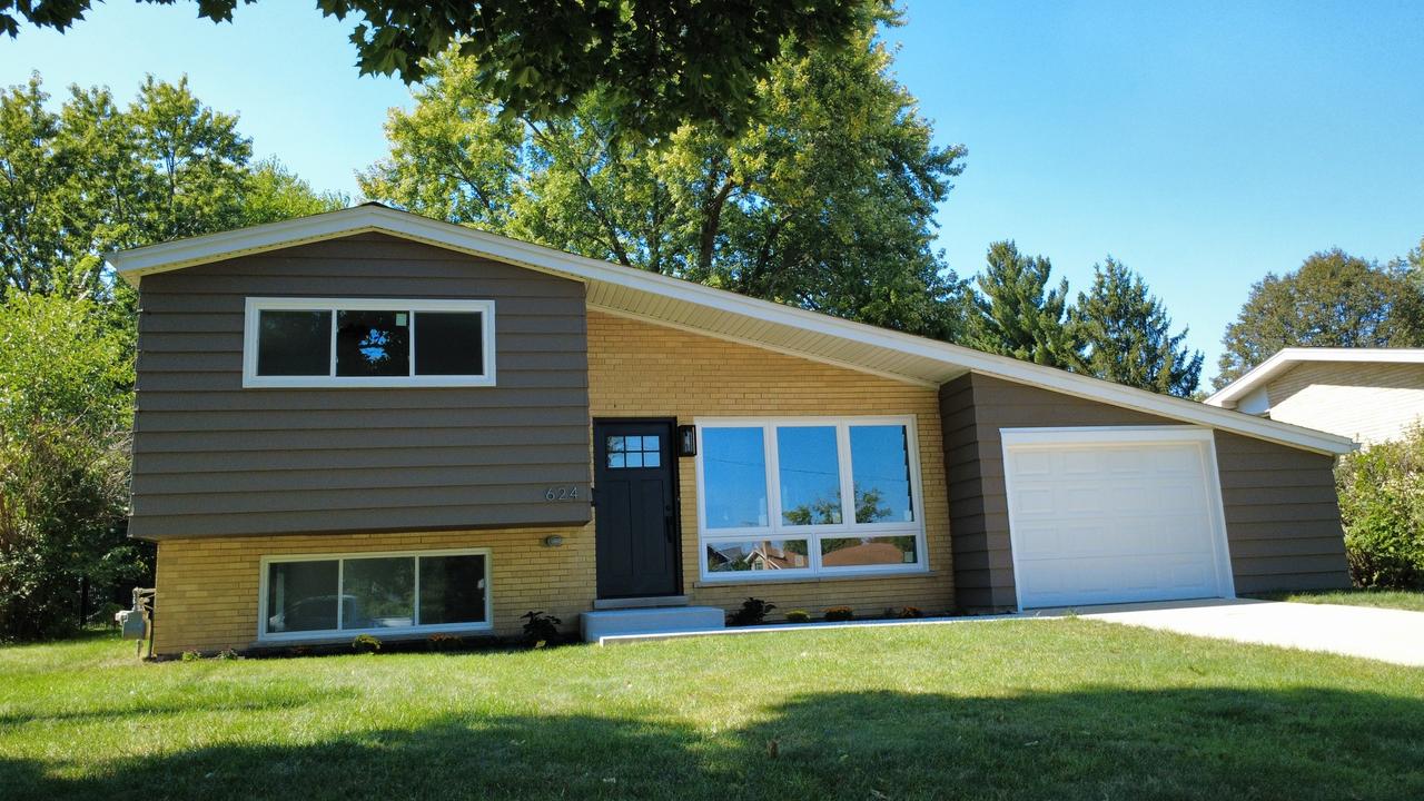 624 N Ridge Ave., Lombard, IL 60148