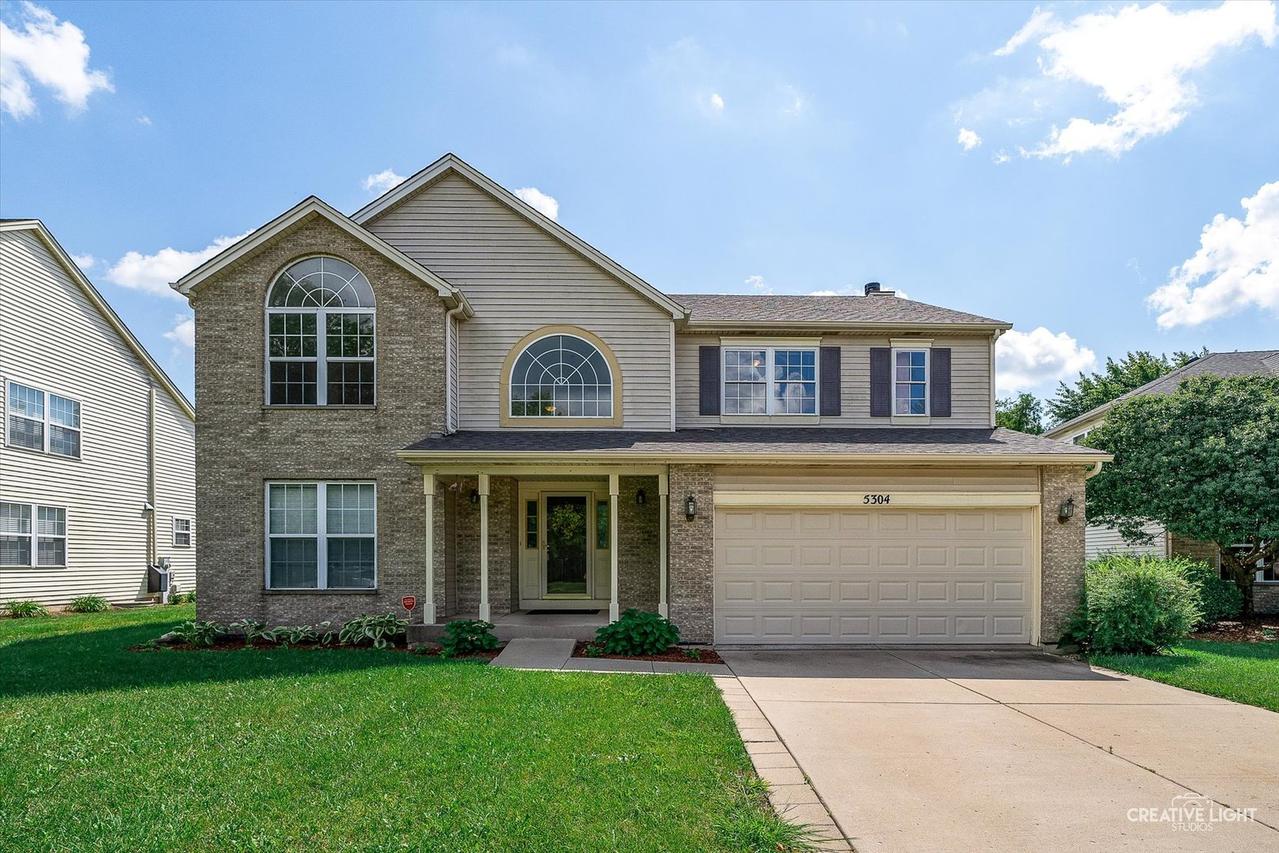 5304 Kingsbury Estates Dr., Plainfield, IL 60586