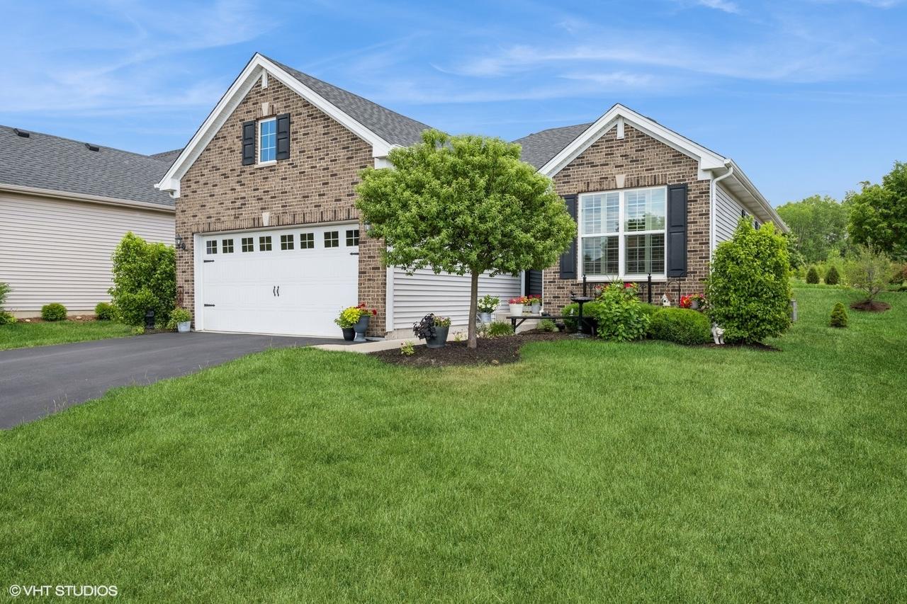 321 Mahogany Dr., Algonquin, IL 60102
