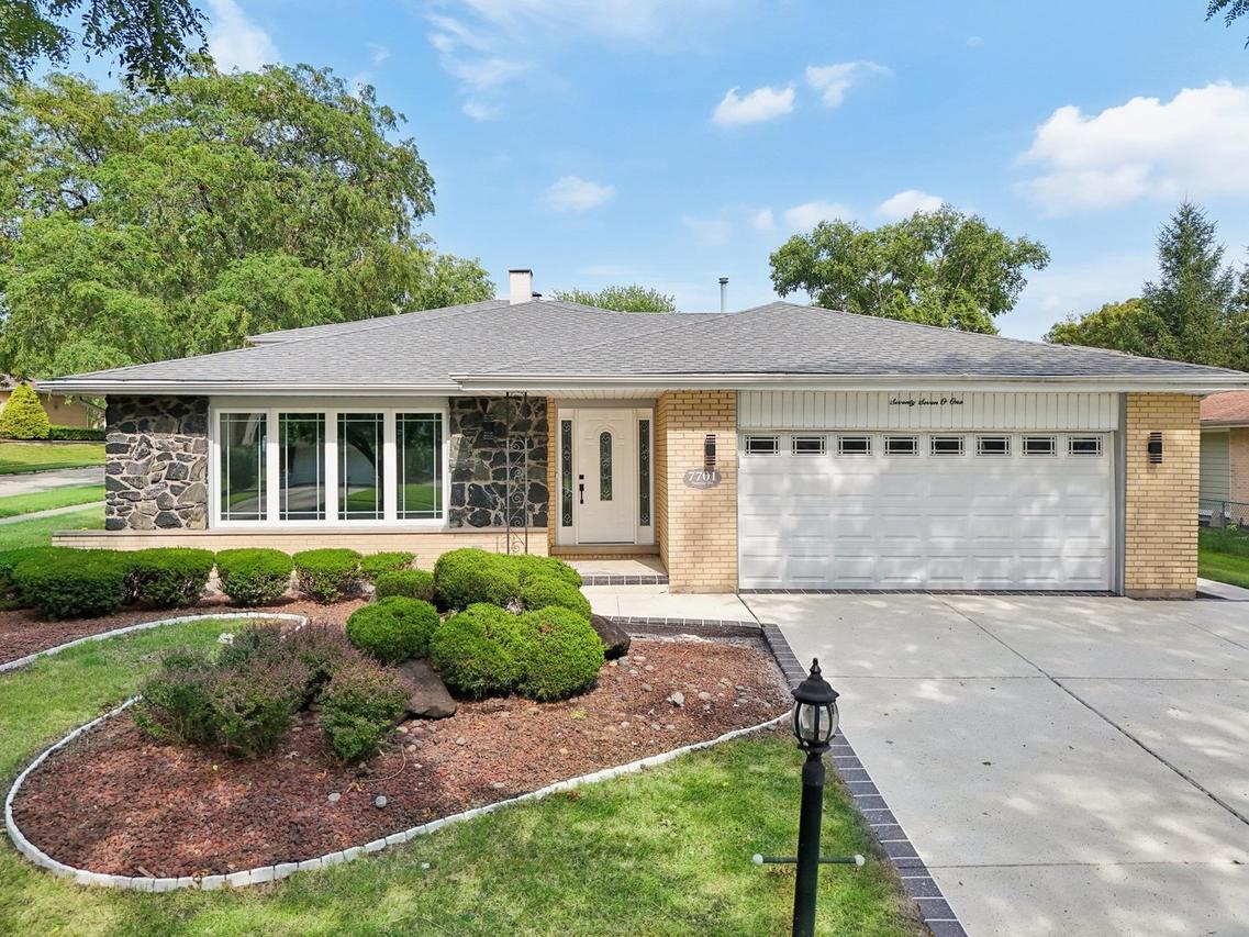 7701 Sawyer Rd., Darien, IL 60561