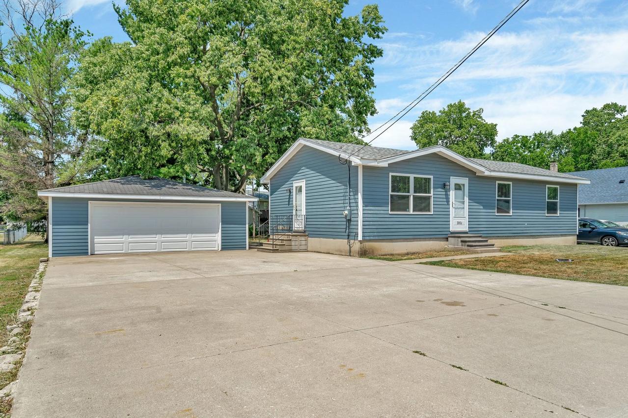 25034 S Center St., Channahon, IL 60410