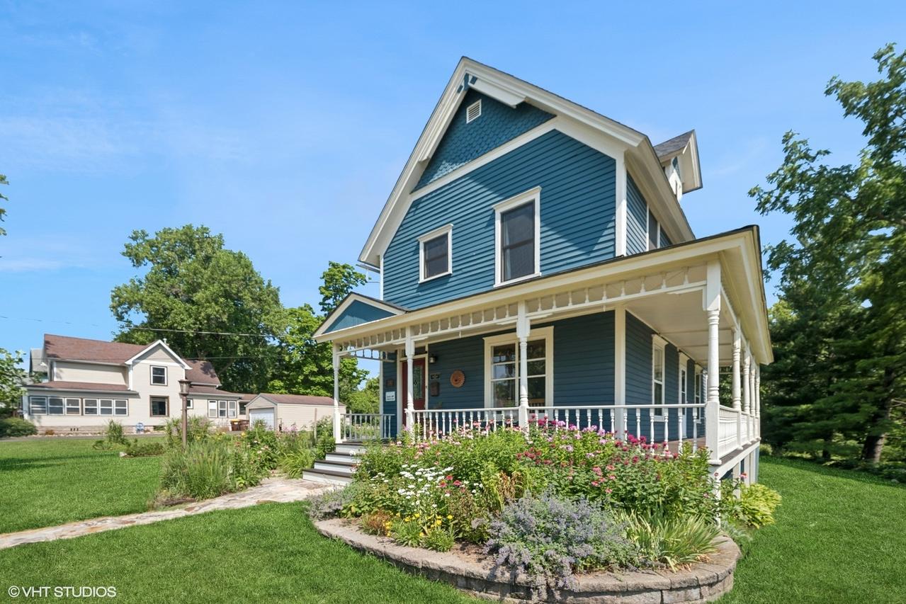 241 Hoy Ave., Woodstock, IL 60098