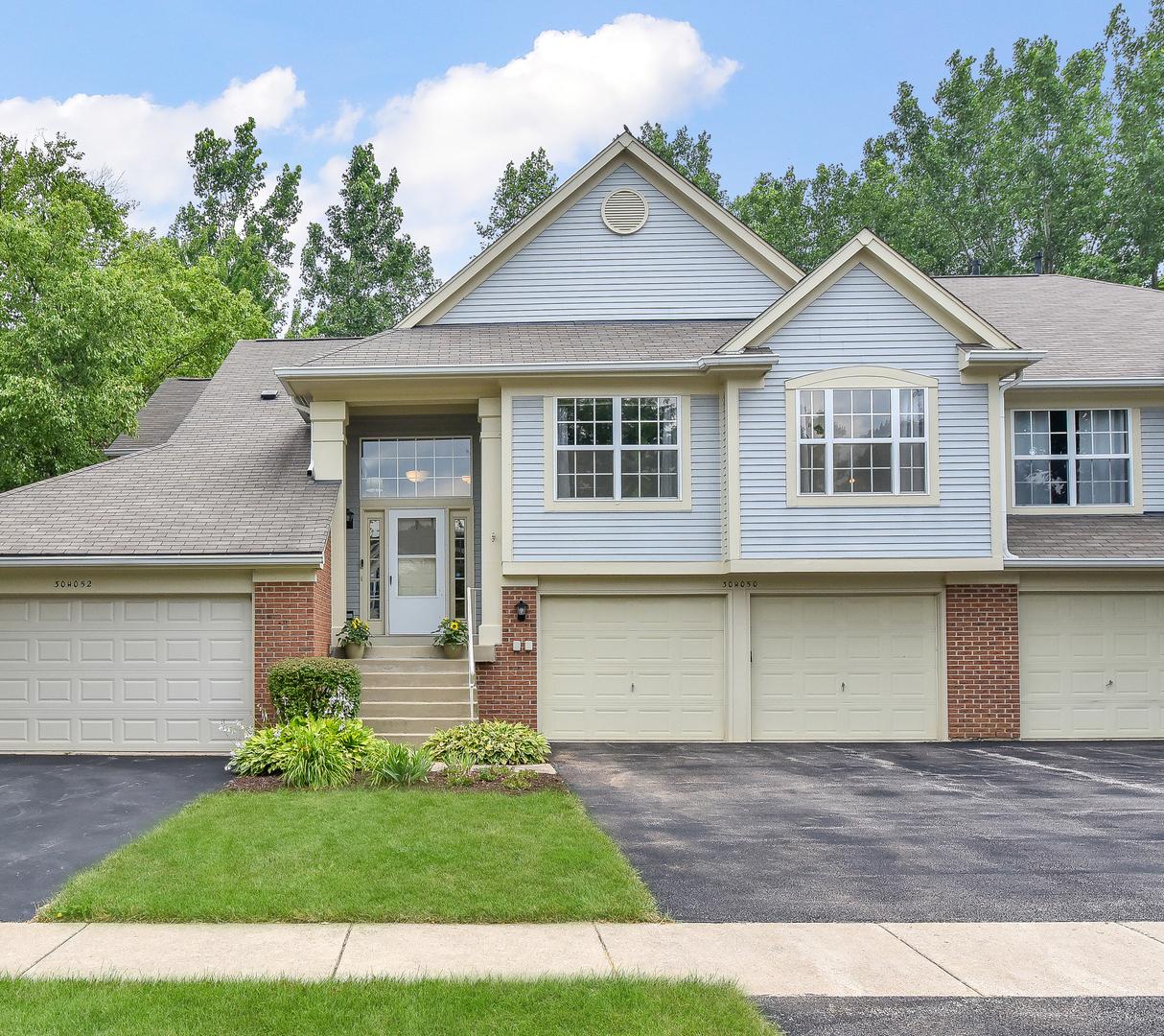 30W050 Willow Ln., Warrenville, IL 60555