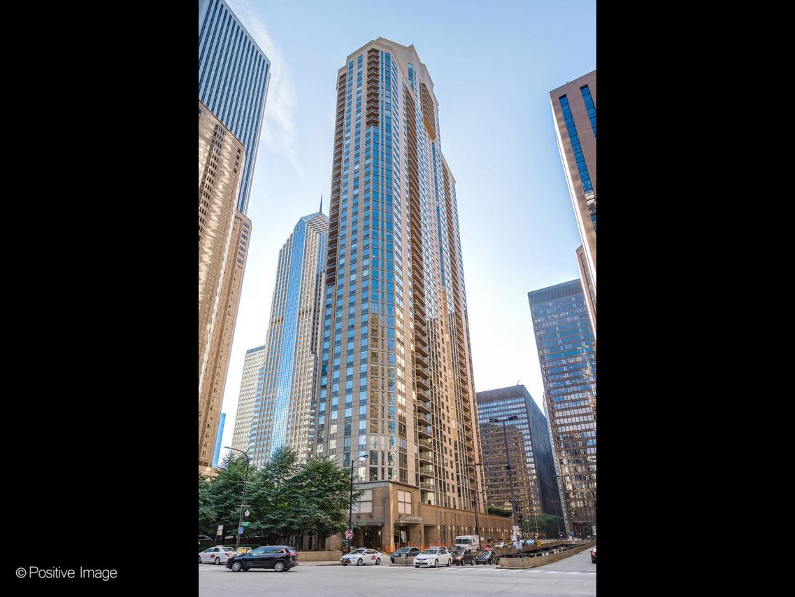 222 N Columbus Dr. #4803, Chicago, IL 60601