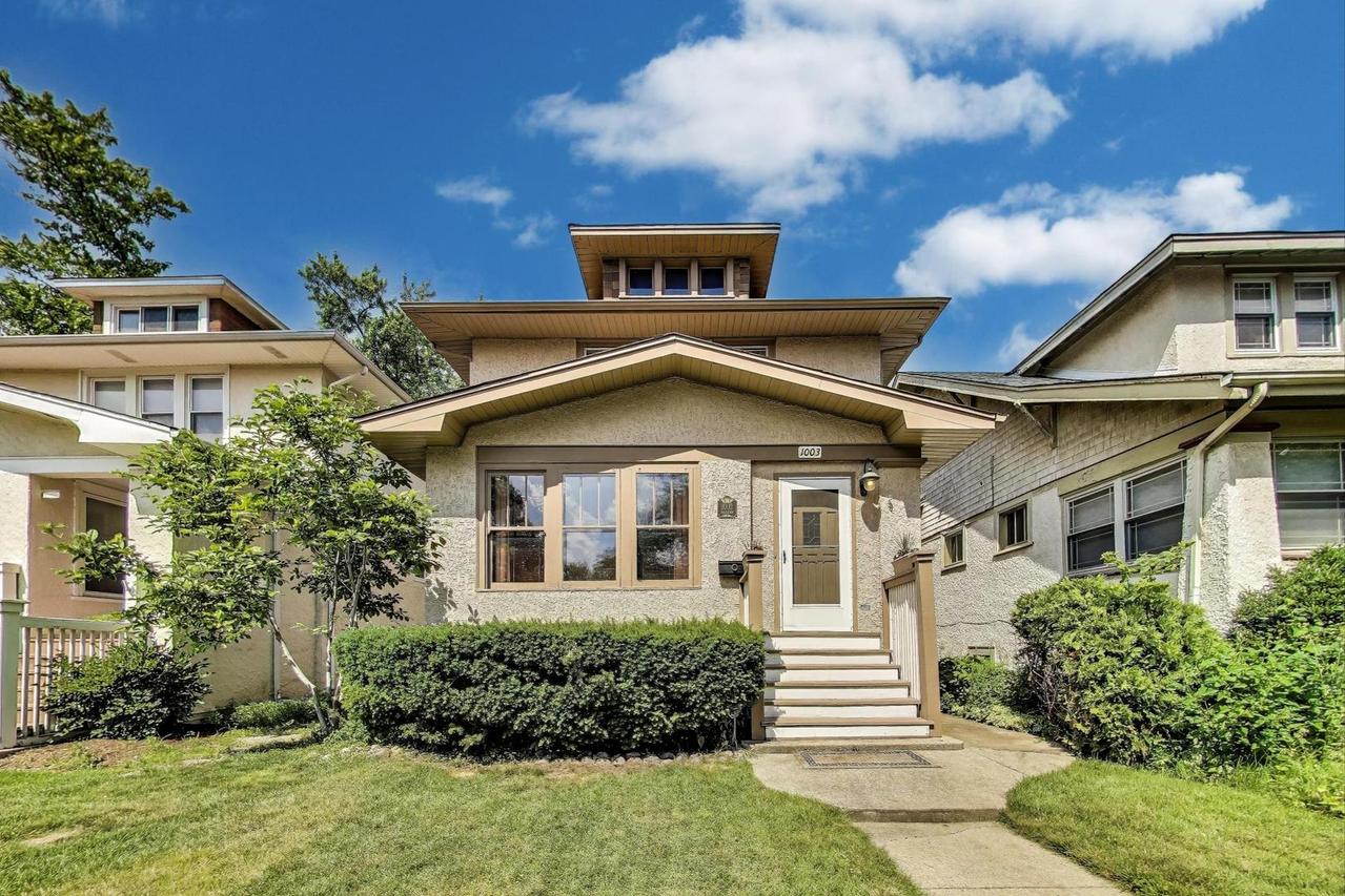 1003 Mapleton Ave., Oak Park, IL 60302