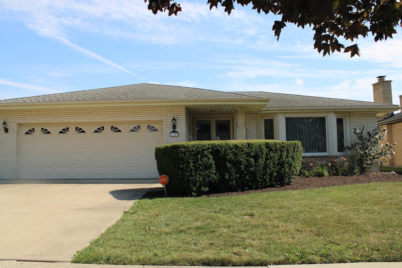 11107 Kingston St., Westchester, IL 60154