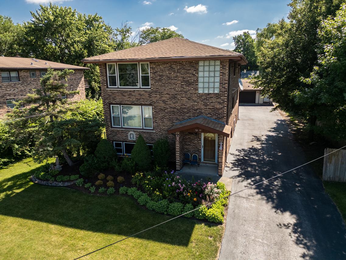 7819 Garden Ln., Justice, IL 60458