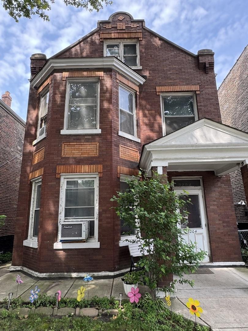 3204 S Harding Ave., Chicago, IL 60623