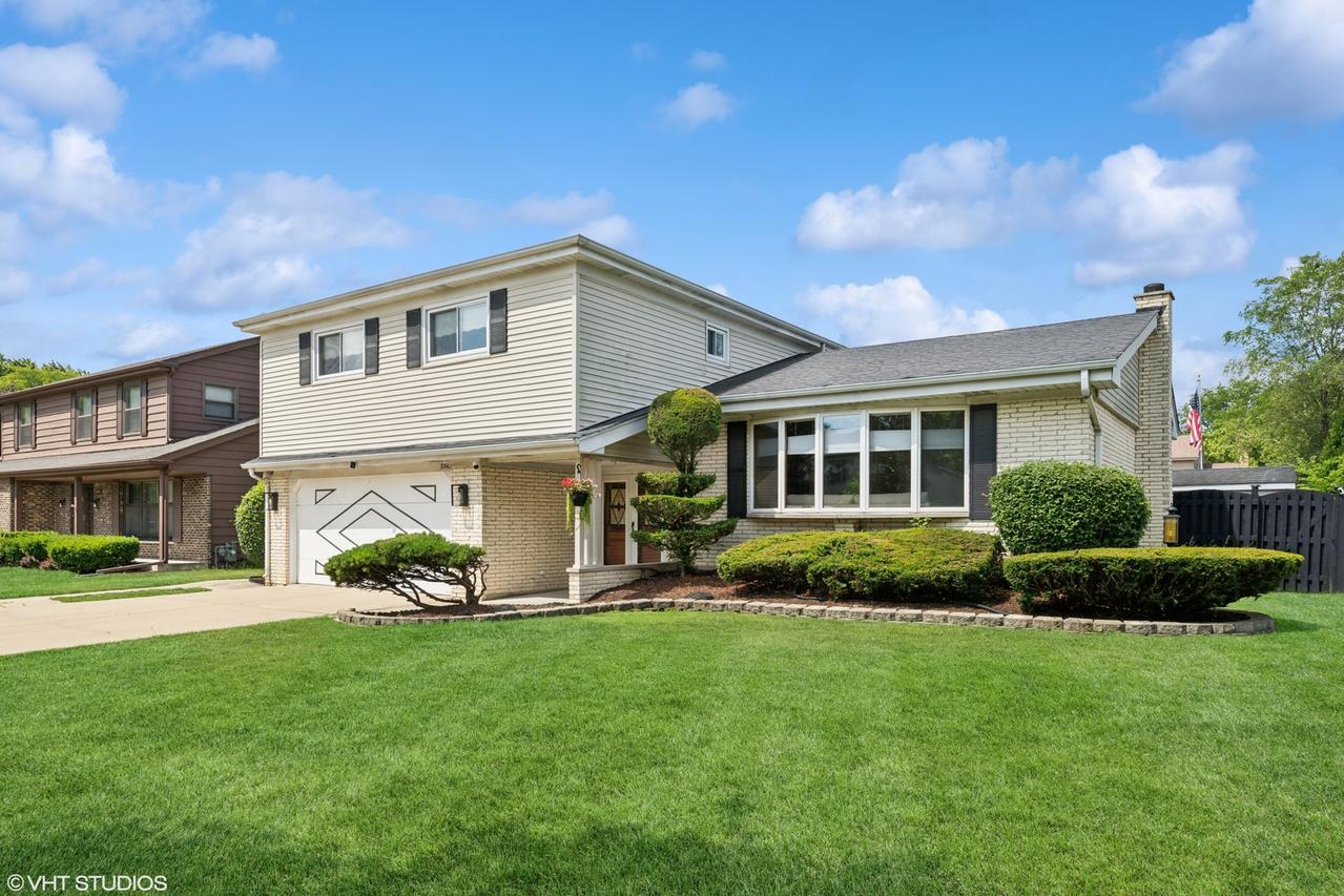 2342 S Shag Bark Tr., Arlington Heights, IL 60005