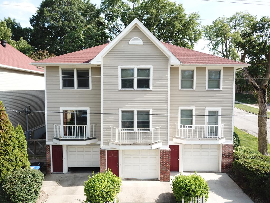 409 Gridley St. #C, Bloomington, IL 61701