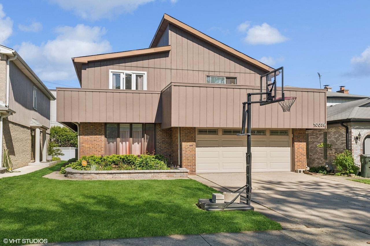 10039 Lacrosse Ave., Skokie, IL 60077