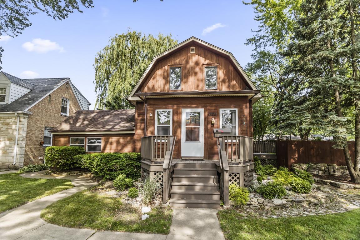 7829 Kedvale Ave., Skokie, IL 60076