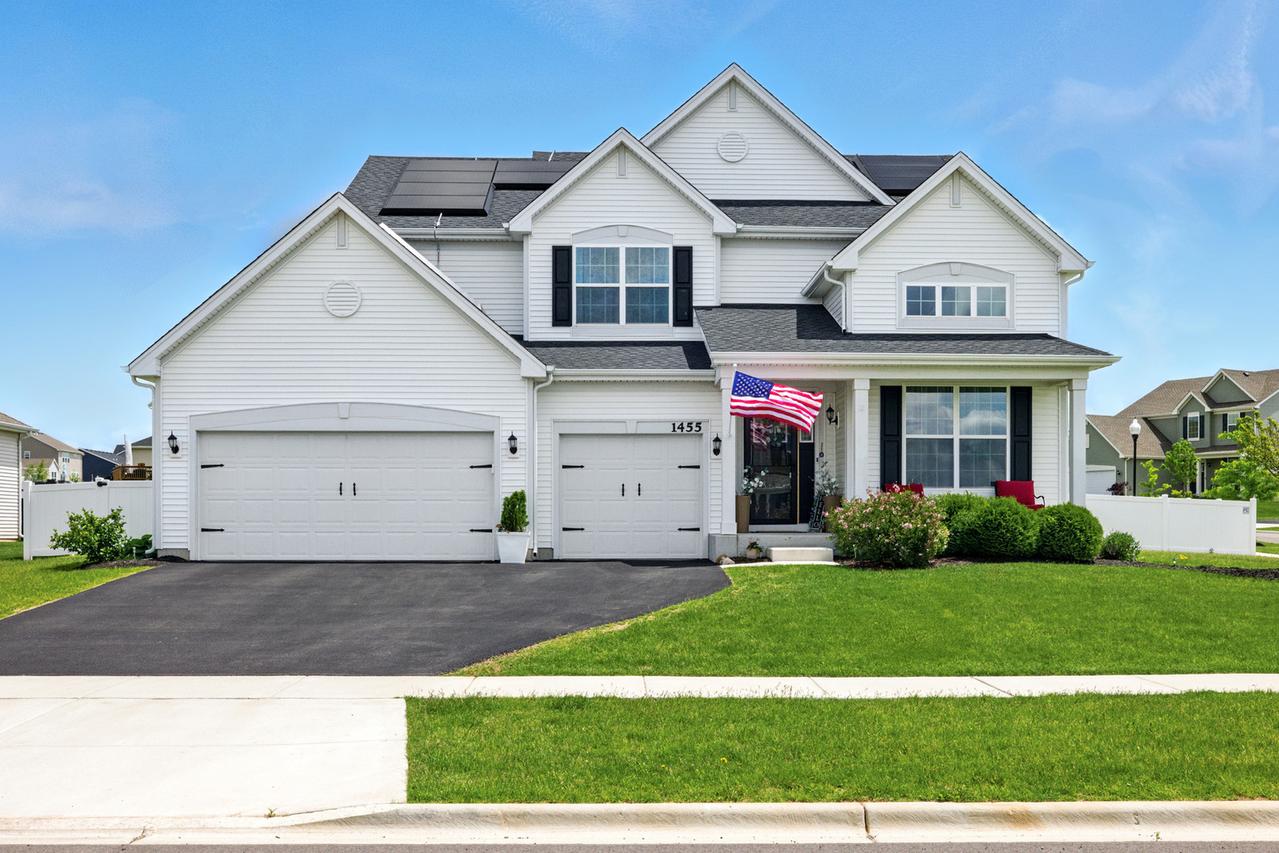 1455 Highbrook Ave., Hampshire, IL 60140