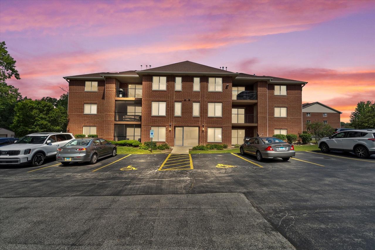 7020 Heritage Cir. #6-1D, Orland Park, IL 60462