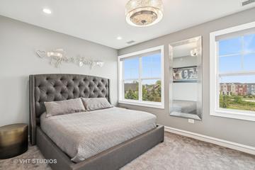 970 Harris Rd. #33, Grayslake, IL 60030