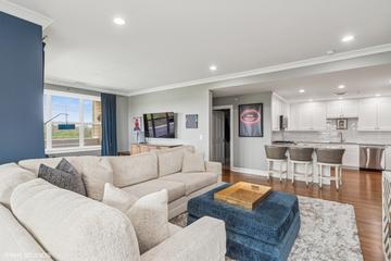 970 Harris Rd. #33, Grayslake, IL 60030