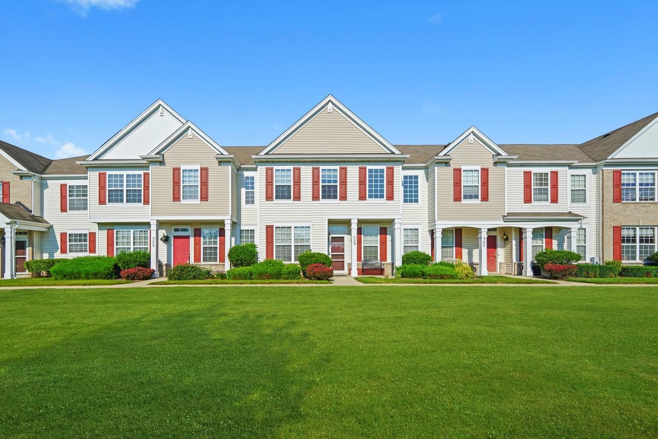 533 Cannon Ball Dr., Grayslake, IL 60030