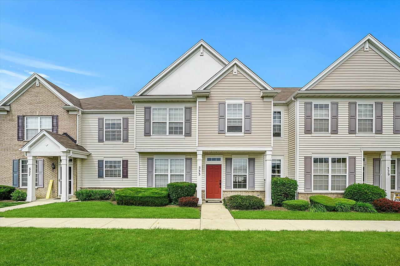 533 Cannon Ball Dr., Grayslake, IL 60030