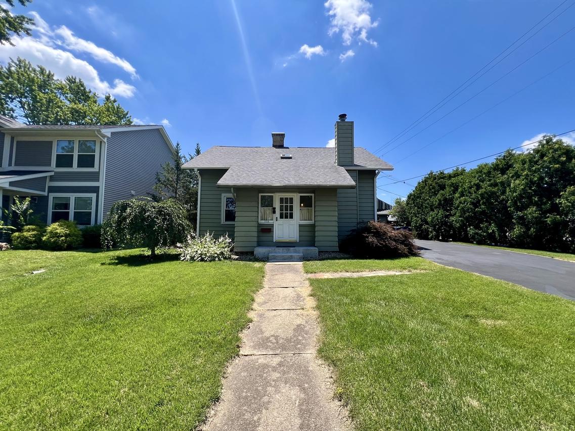 1713 Glenn Park Dr., Champaign, IL 61821