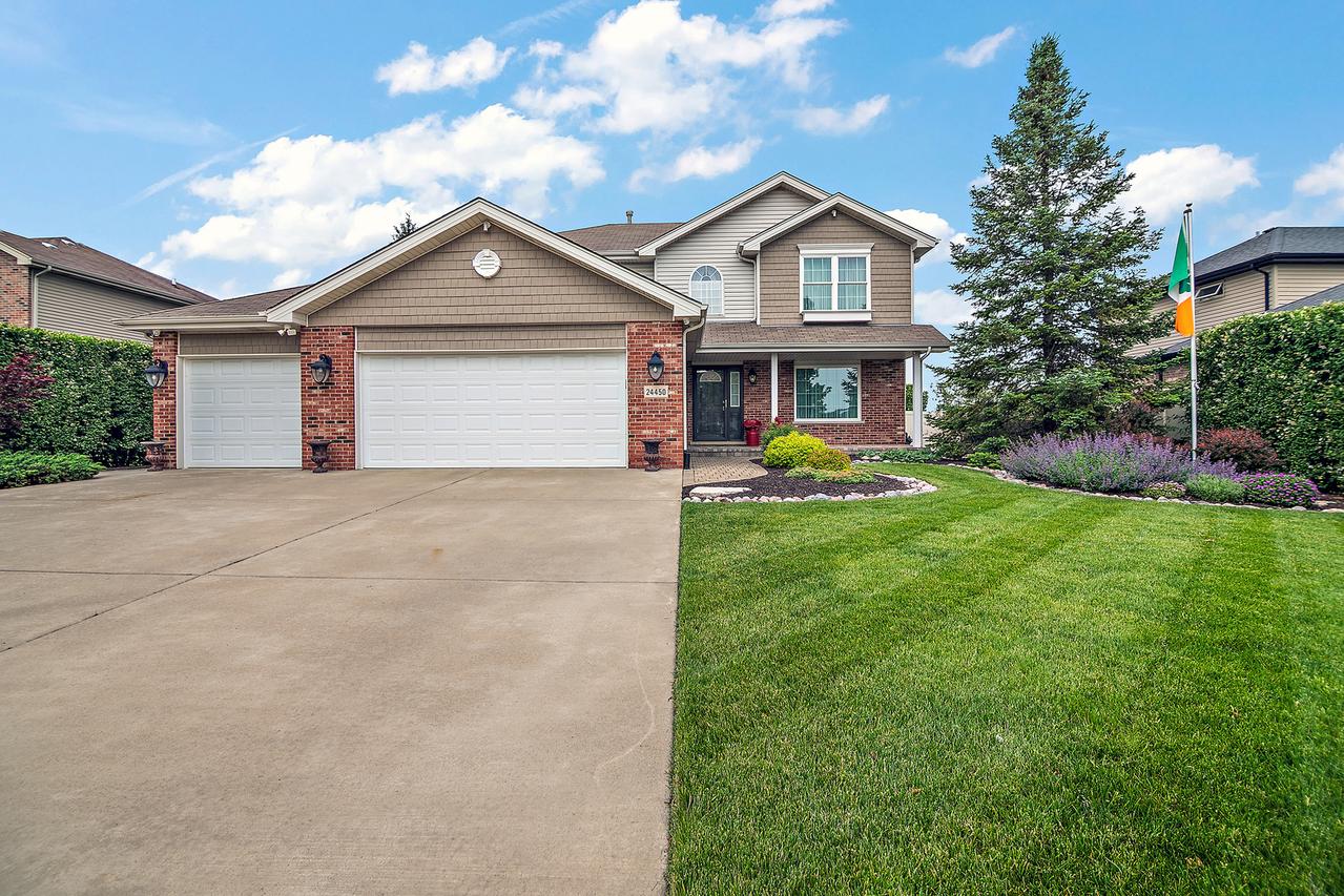 24450 Shawnee Ln., Manhattan, IL 60442