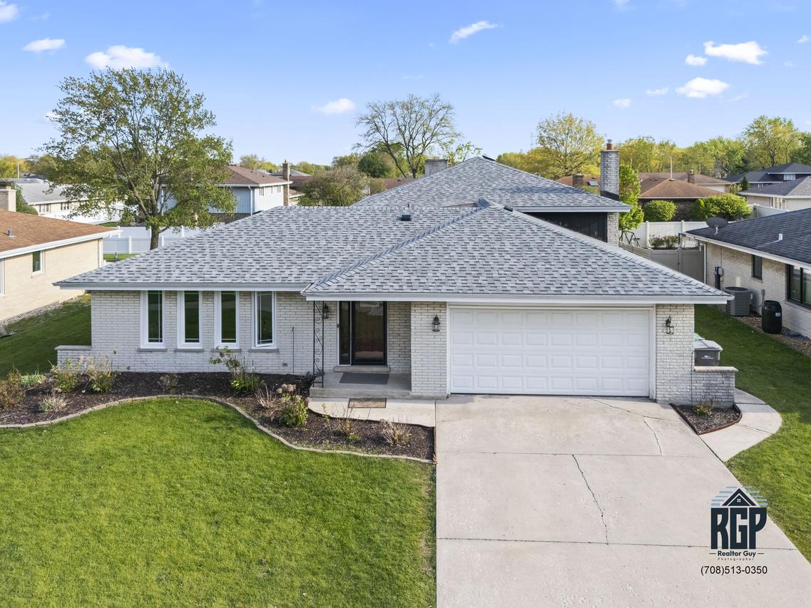 7705 Sycamore Dr., Orland Park, IL 60462
