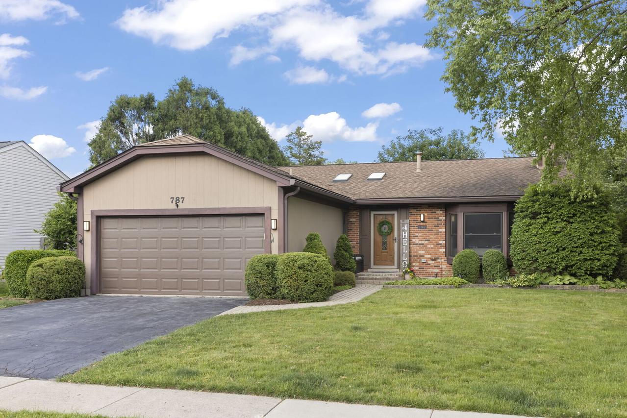 787 Bluejay Cir., Elk Grove Village, IL 60007