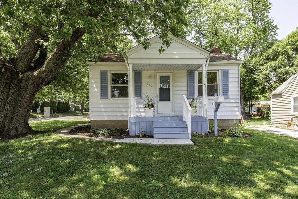 542 Whitney Ave., Winthrop Harbor, IL 60096