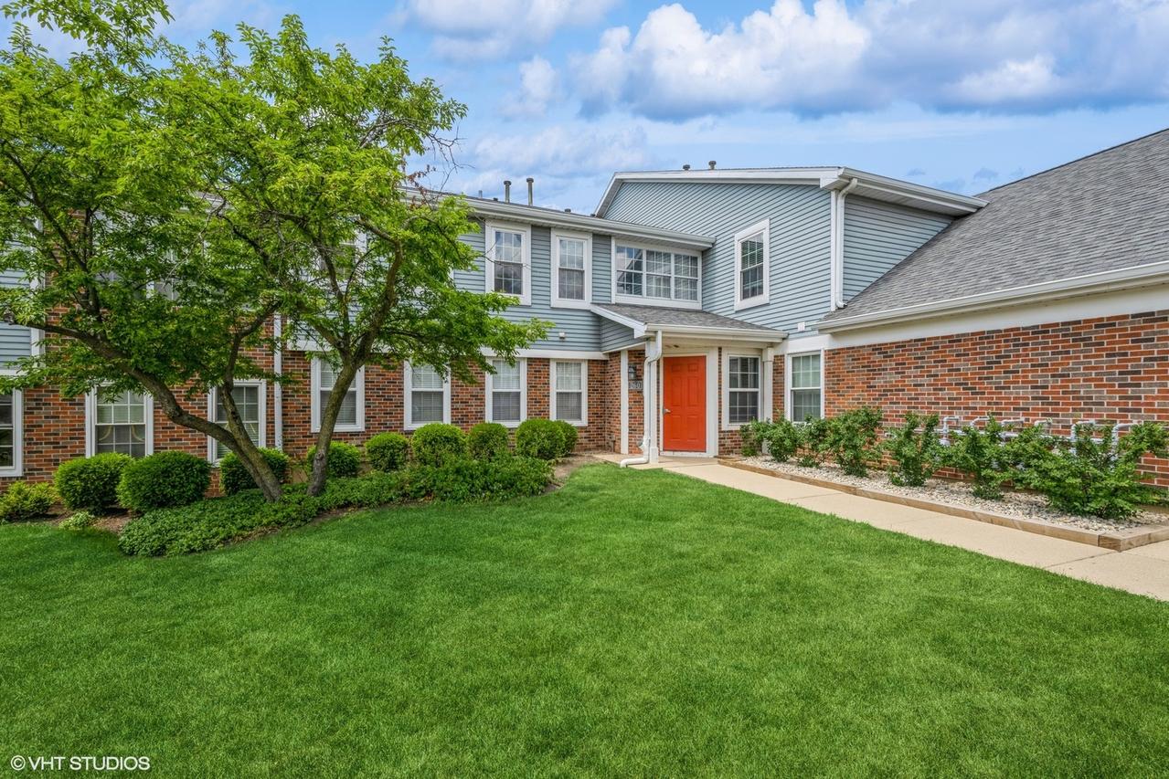 260 W Lynn Dr. #7-5B, Palatine, IL 60067