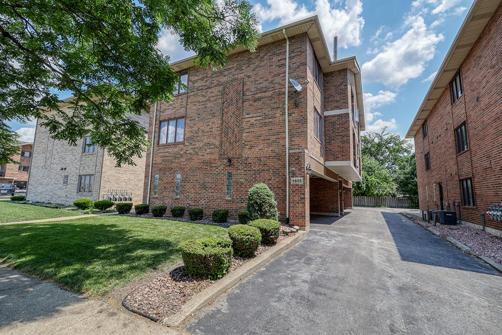 9805 Ridgeland Ave., Oak Lawn, IL 60453