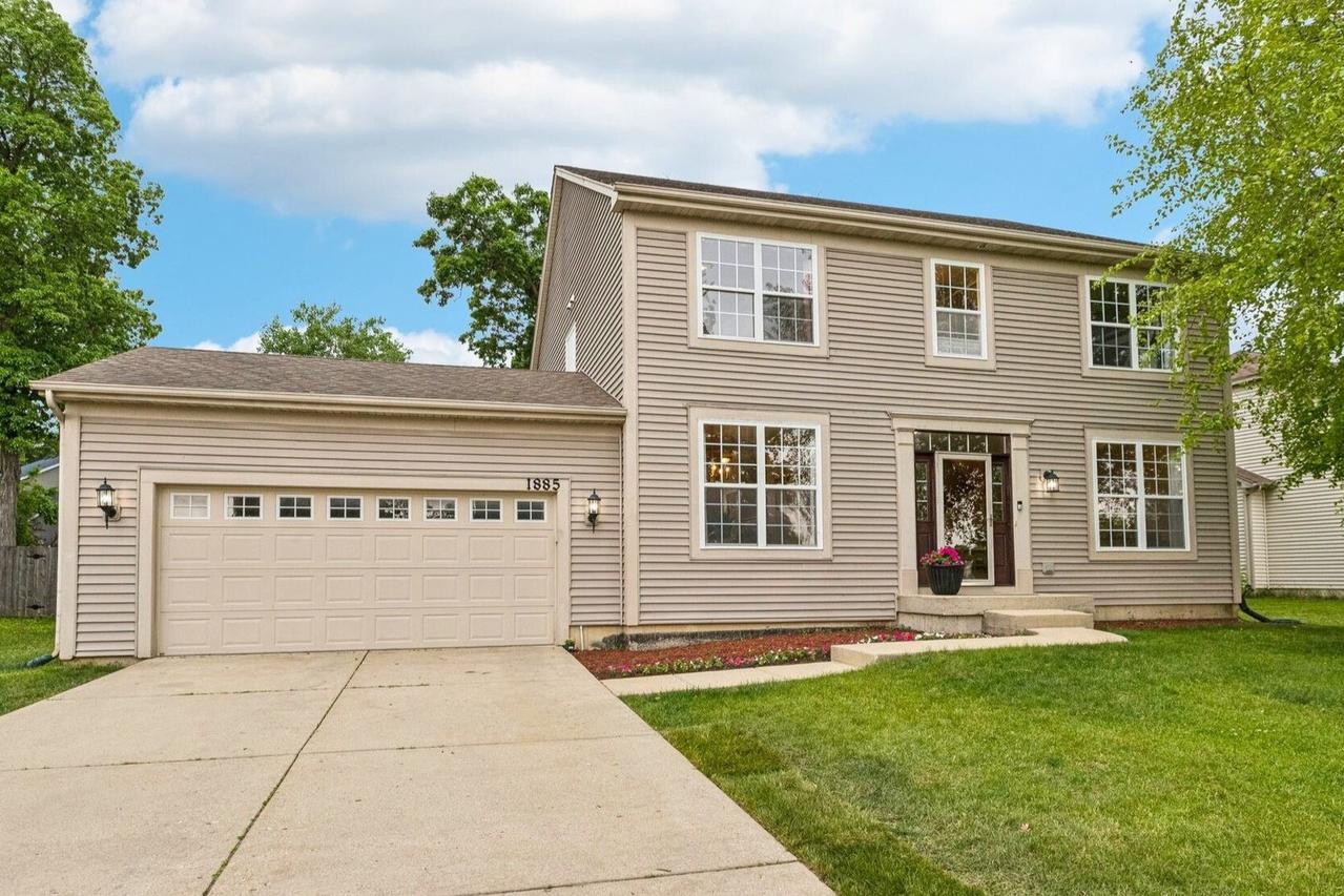 1885 W Greenleaf Ct., Round Lake, IL 60073