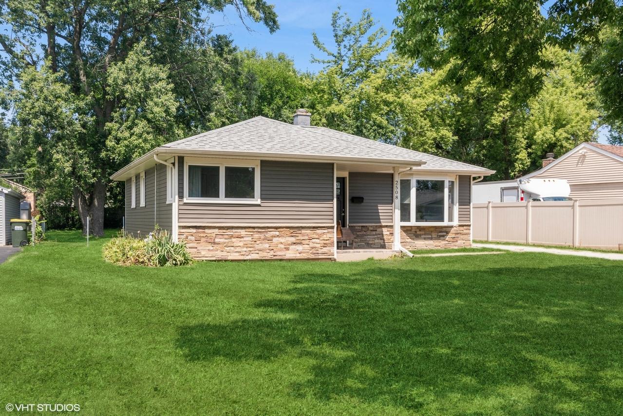 2508 Park St., Rolling Meadows, IL 60008