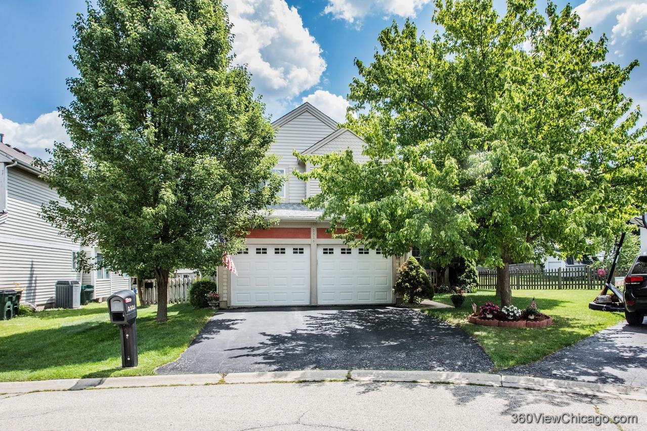 2325 N Lenox Ct., Round Lake Beach, IL 60073