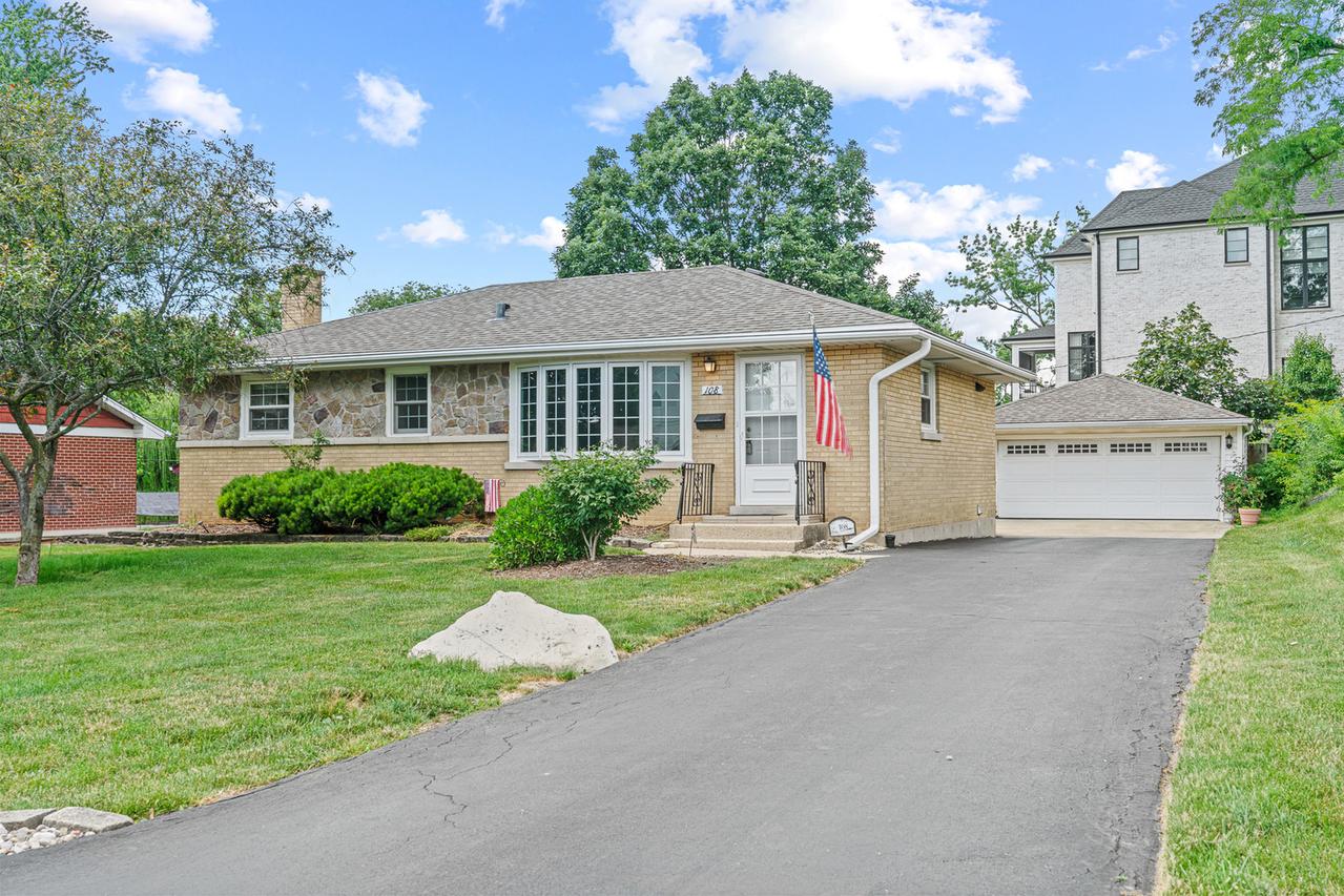 108 6th St., Downers Grove, IL 60515