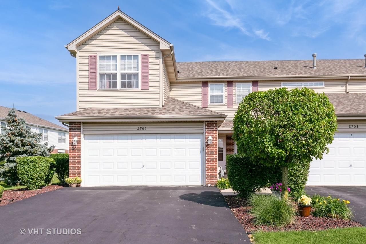 2705 Foxwood Dr., New Lenox, IL 60451