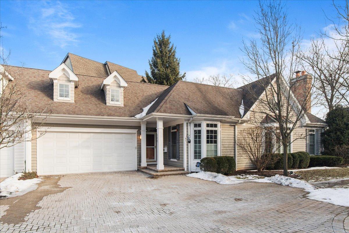572 Vine Ave., Highland Park, IL 60035