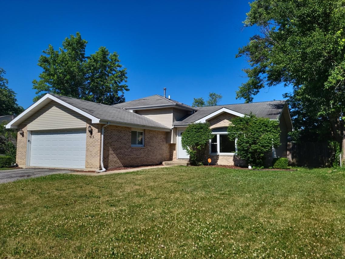 913 Dartmouth Ave., Matteson, IL 60443