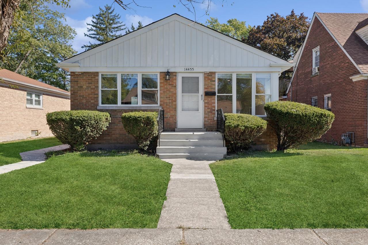 14455 Des Plaines St., Harvey, IL 60426