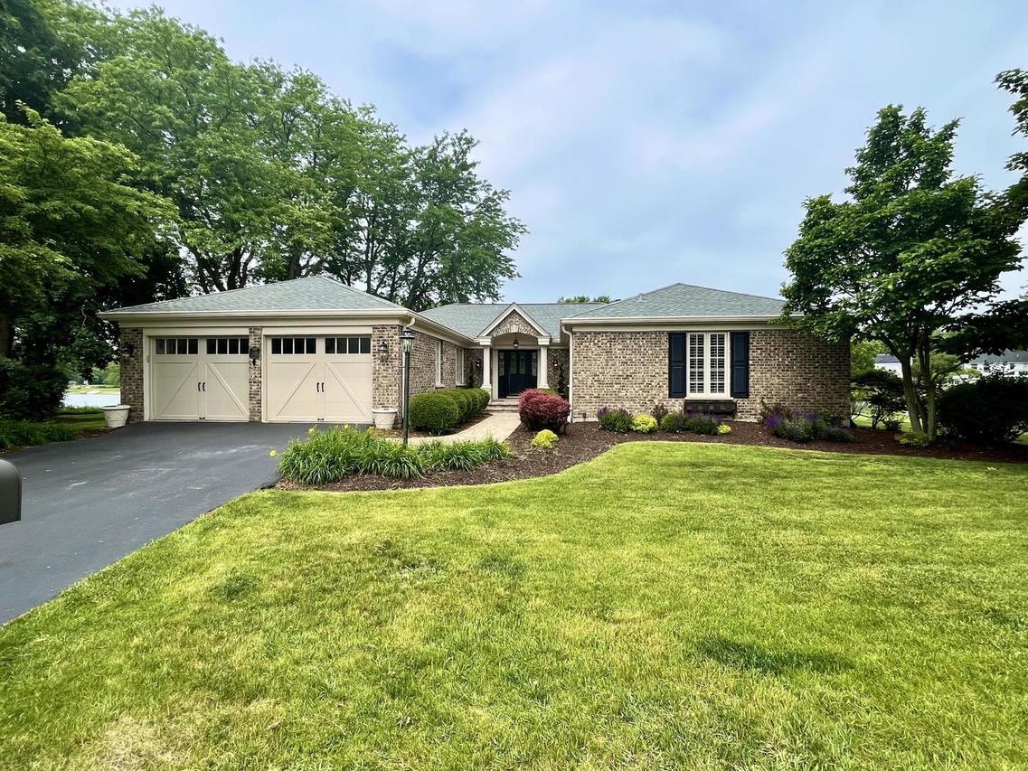 1288 The Point St., Barrington, IL 60010