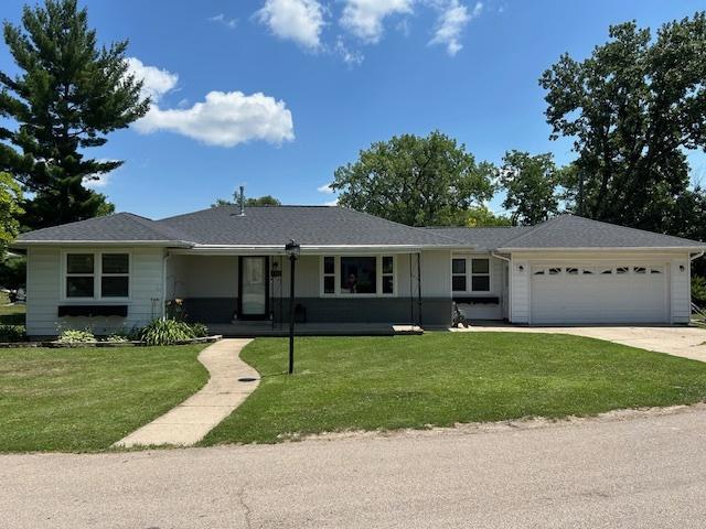 110 Shady Ln., Dixon, IL 61021