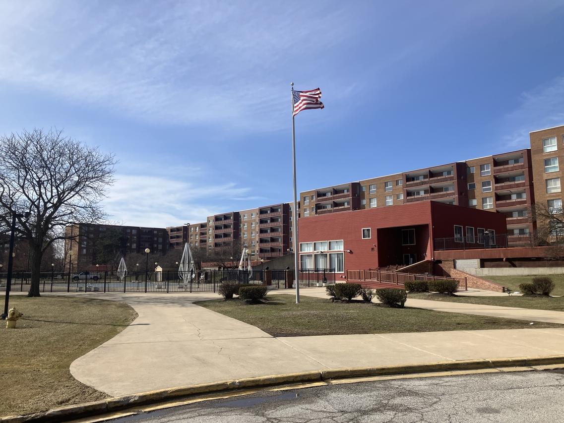 400 Park Ave. #411, Calumet City, IL 60409