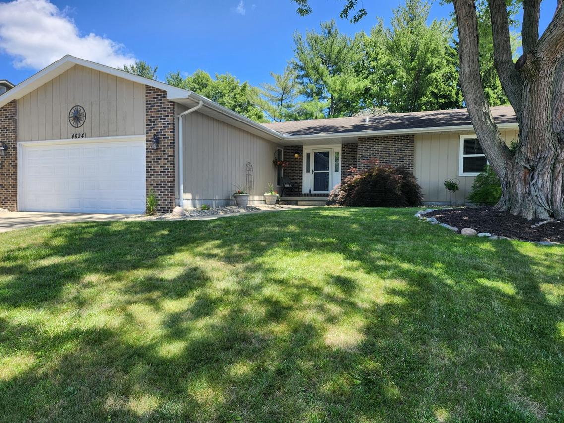 4624 Redbud Ct., Decatur, IL 62526