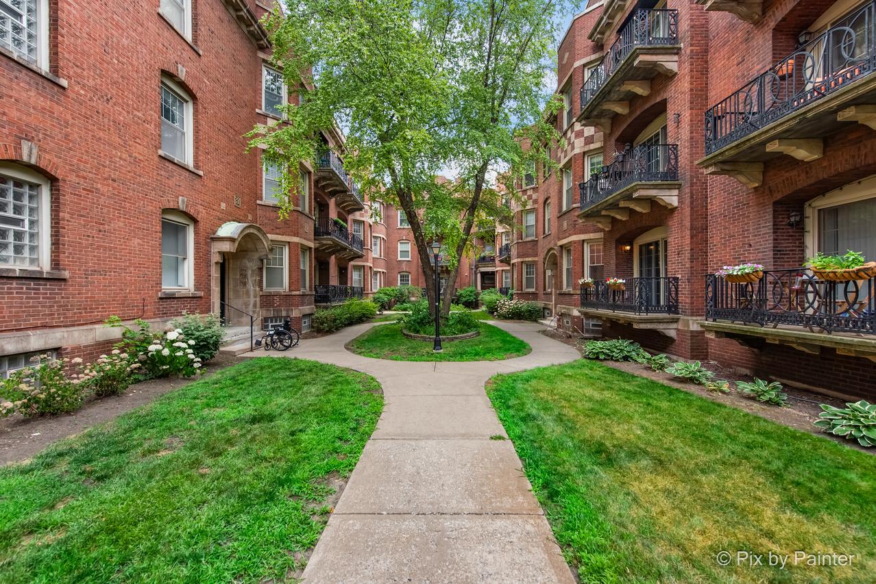 5323 S Harper Ave. #1, Chicago, IL 60615