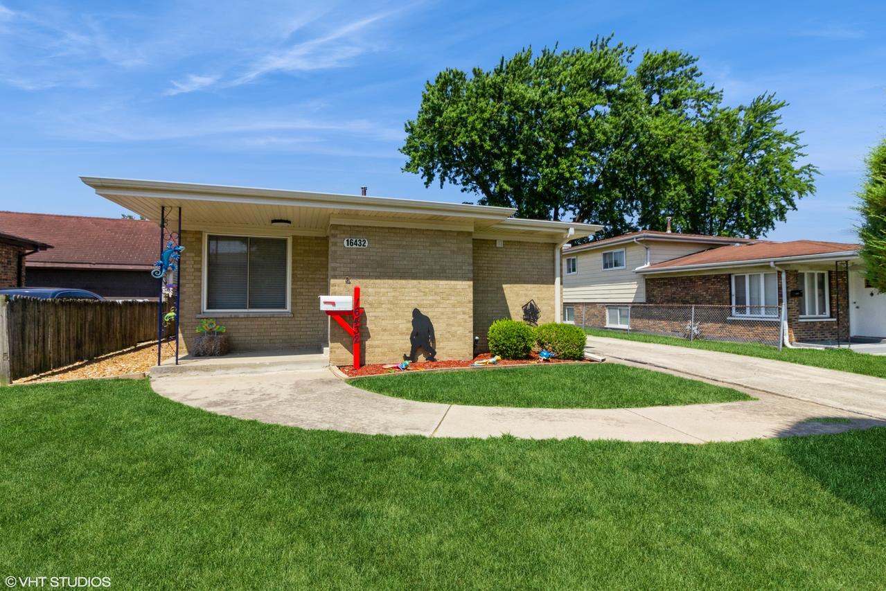 16432 Roy St., Oak Forest, IL 60452
