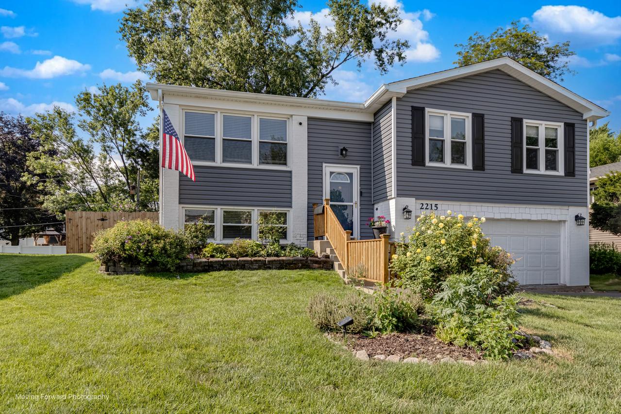 2215 Birchwood Pkwy., Woodridge, IL 60517