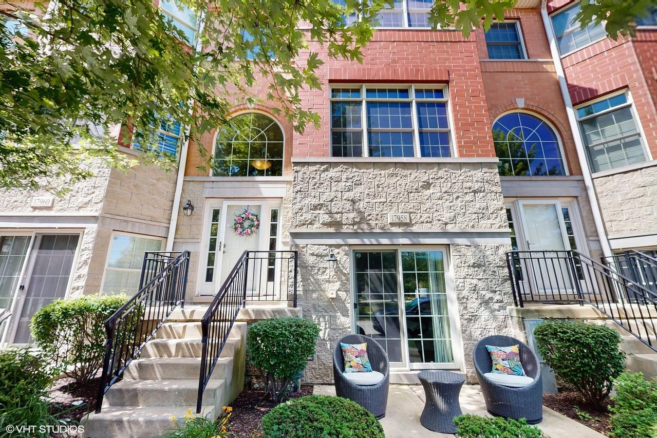 17958 Fountain Cir., Orland Park, IL 60467