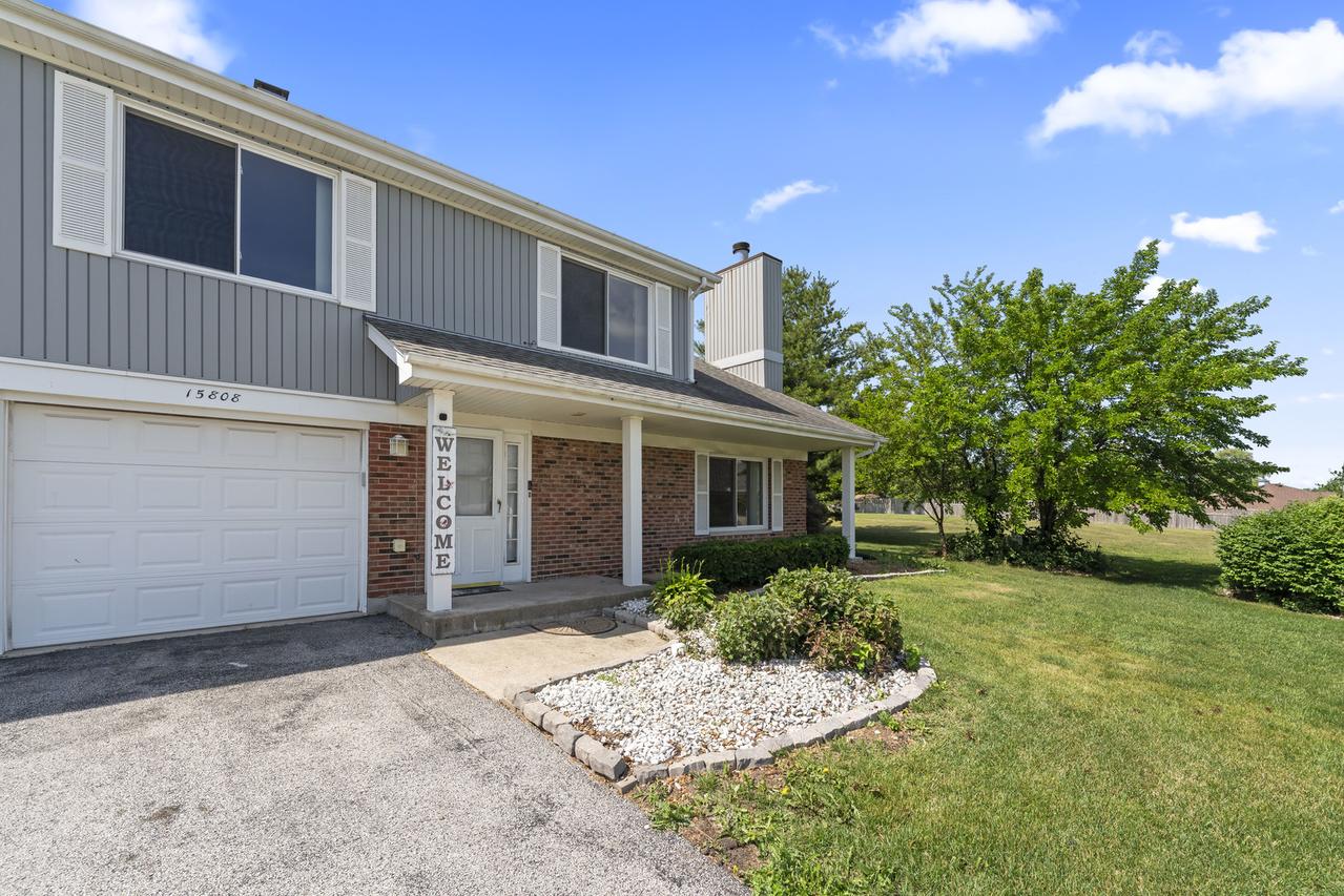 15808 Farm Hill Dr., Orland Park, IL 60462